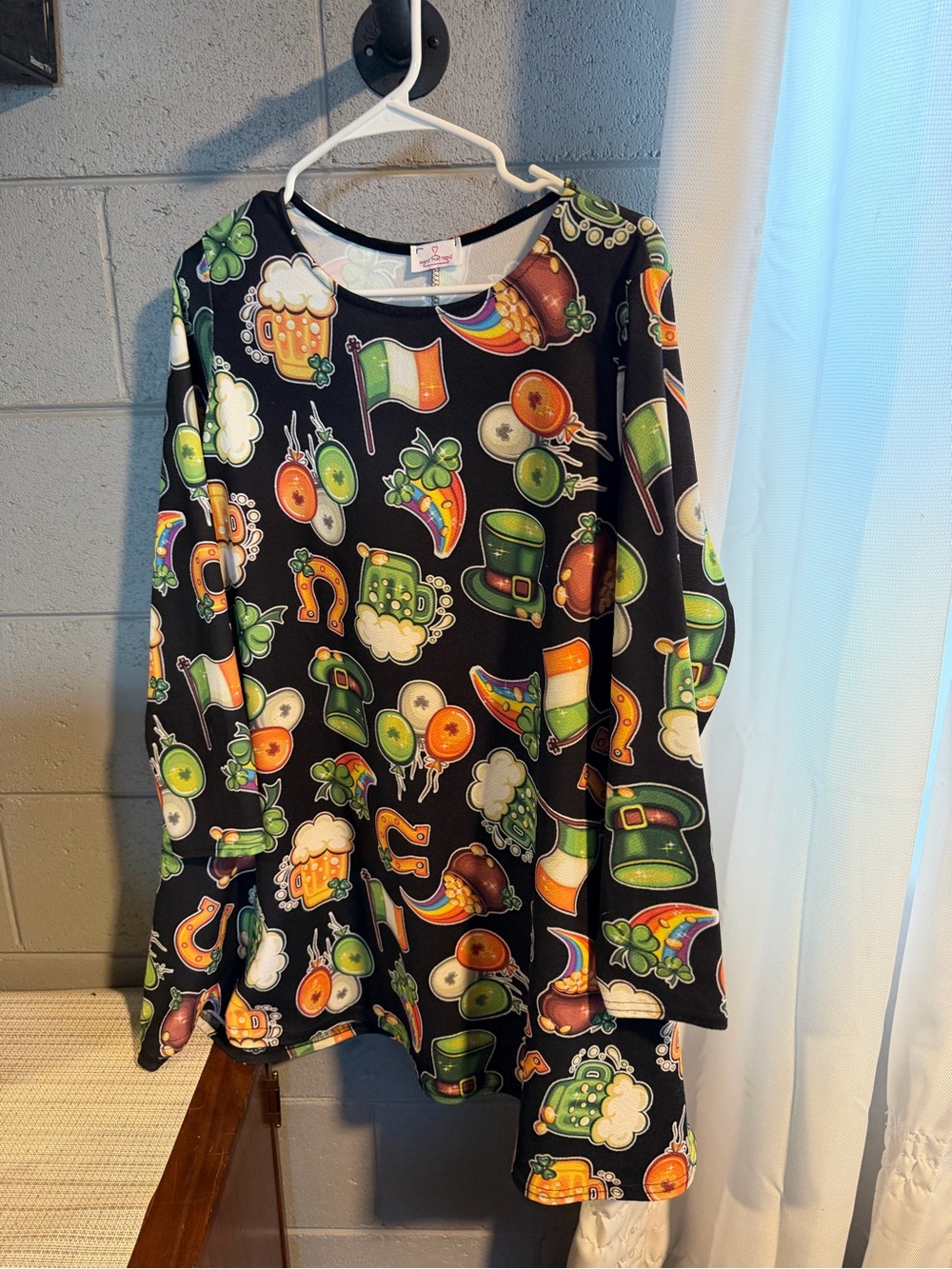 Women’s Black St. Patrick’s Day Print Long Sleeve Top